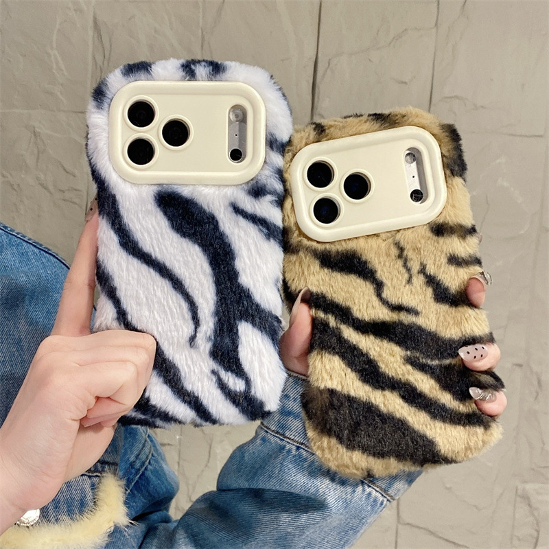 Apple Iphone 15 Pro Max - Custodia Protettiva Antiurto in Peluche Morbido